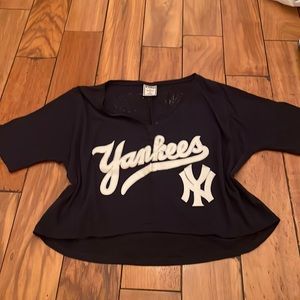Pink VS Yankees crop top